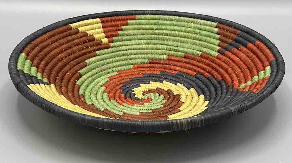 Finest Quality Handwoven Batoro Raffia Basket/Bowl | 9"