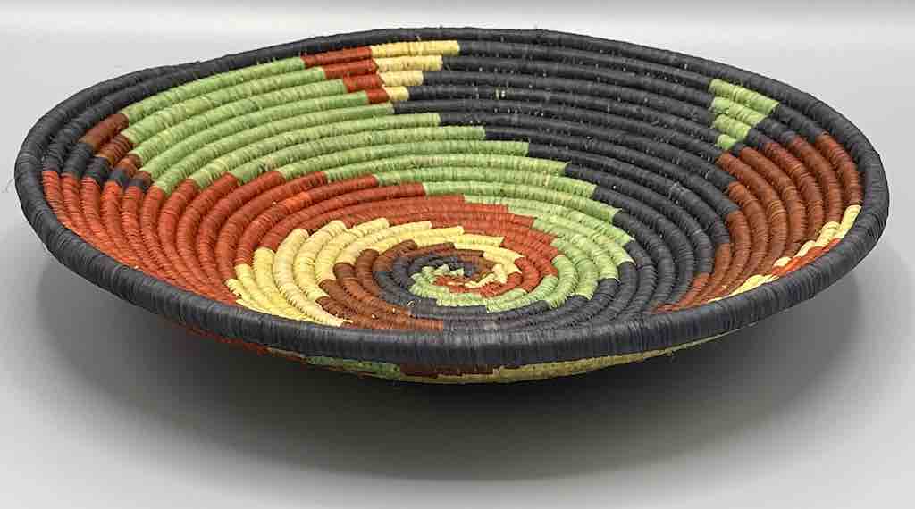 Finest Quality Handwoven Batoro Raffia Basket/Bowl | 9"