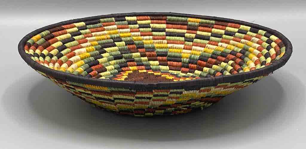 Finest Quality Handwoven Batoro Raffia Basket/Bowl | 9"