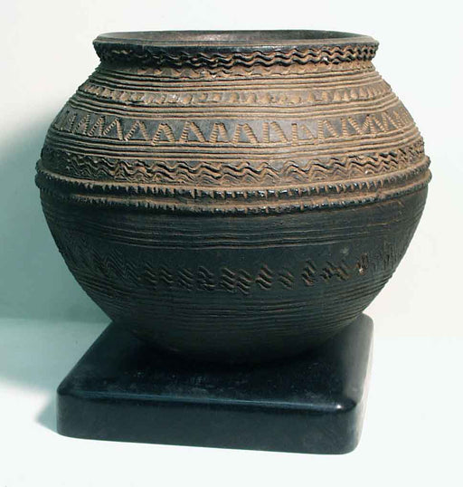 Old Nupe water pot - Nigeria