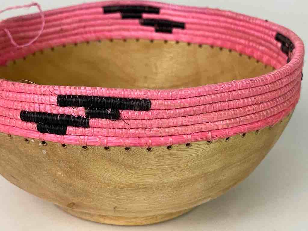Dark wooden bowl with 2-color basket-rim "Imbehe" Rwanda | 7"