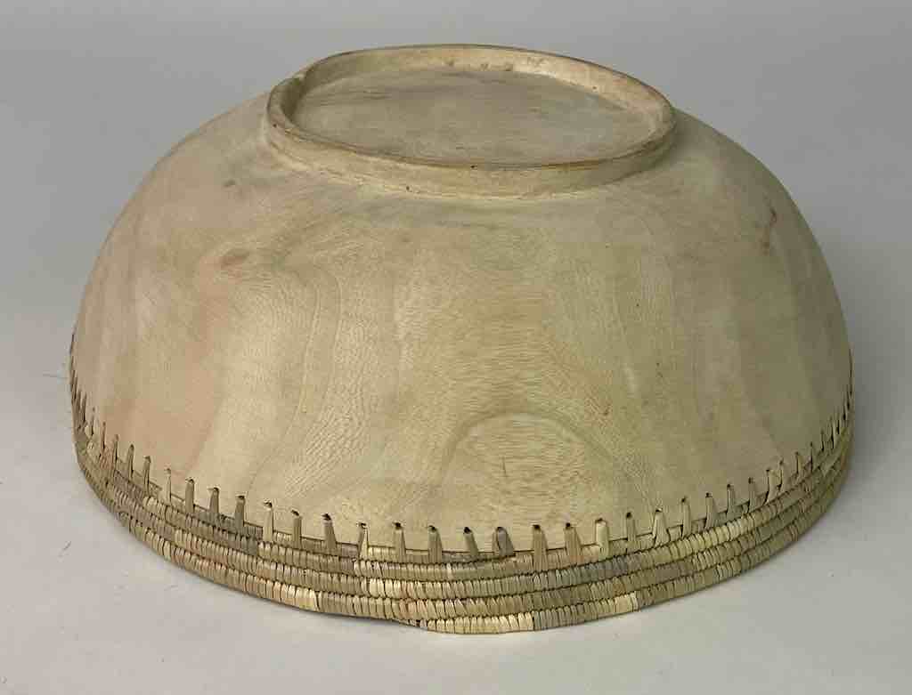 Light wooden bowl with natural basket-rim "Imbehe" Rwanda | 10"