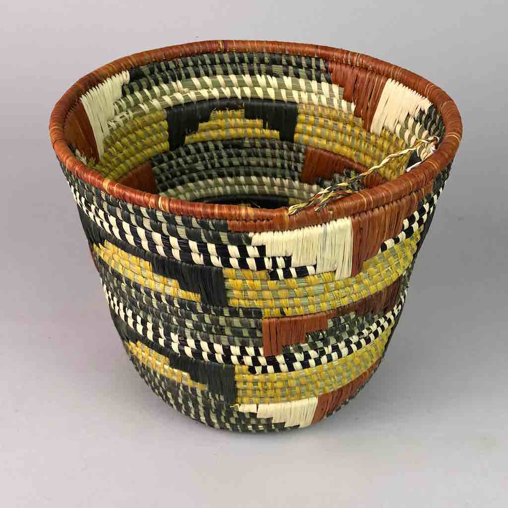 7 x 8” Medium flared-top Batwa basket