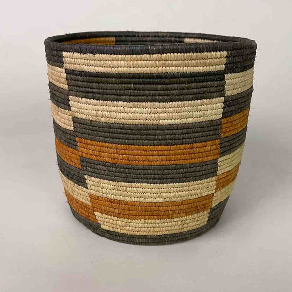5x6” stretched checkerboard Batwa basket